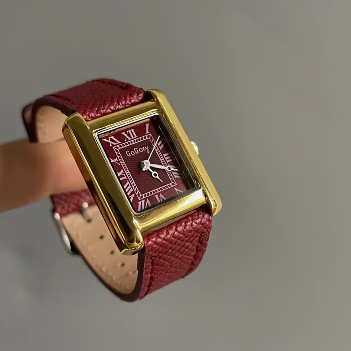 Petite montre carrée de luxe rétro femmes filles montres à Quartz