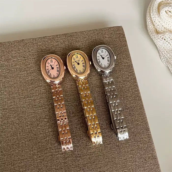 Offre spéciale montre de mode pour les femmes mi-ancien Style cadran ovale petite