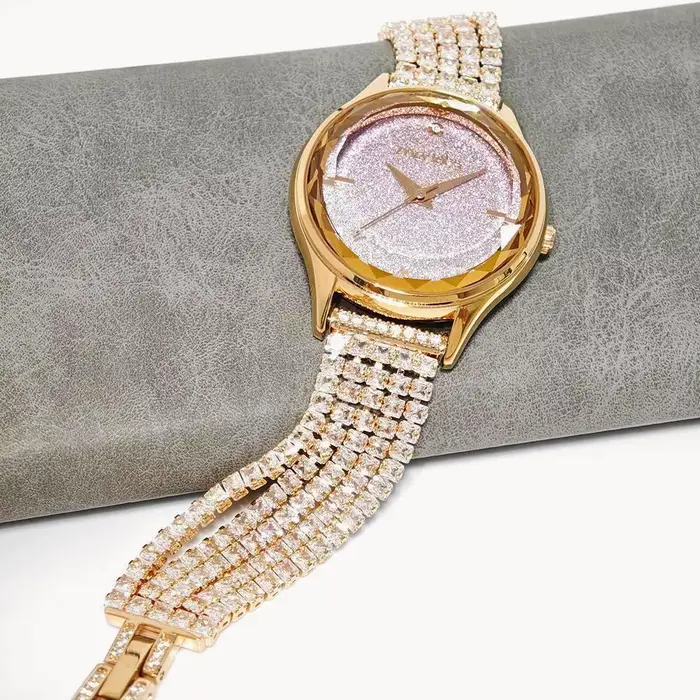 Montre glacée pour femmes, montre-bracelet de luxe à Quartz Rose, incrustation élégante de diamant b