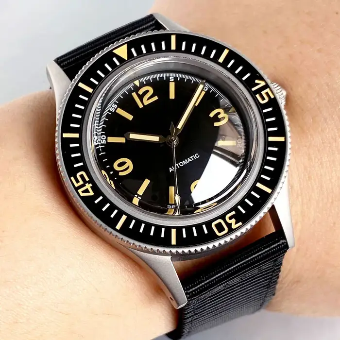 Nouveau Tandorio 40mm rétro 50 fêtes plongeur montres pour Miyota 8215 mouvement saphir cristal verre 200m étanche vert lume cadran