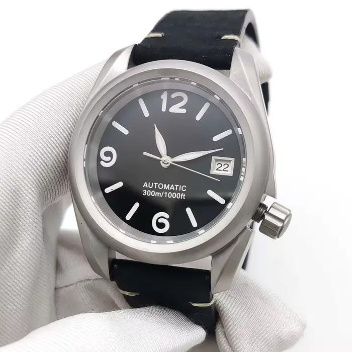 Montre mécanique automatique élégante vintage pour homme