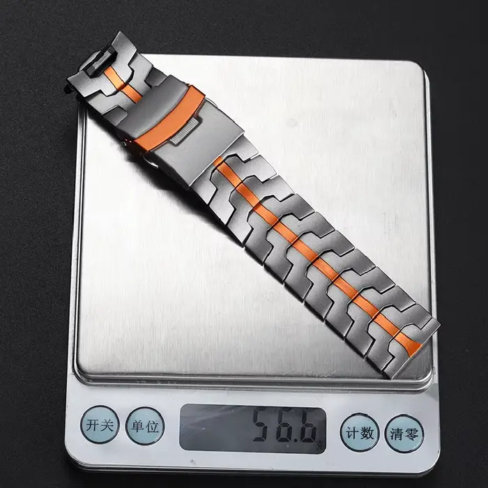 Bracelet en alliage de titane pour homme élégant et robuste couleur beige sportif décontracté pour montres grandes occasions