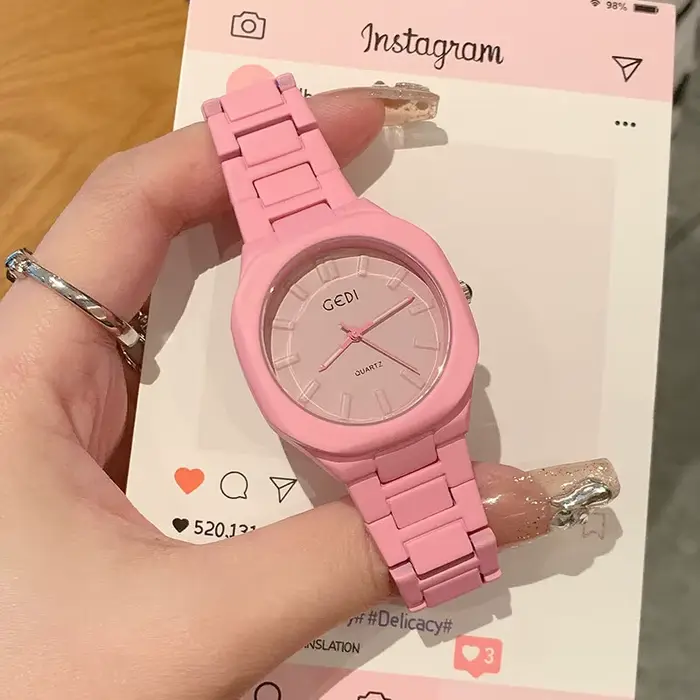 Montre de luxe pour femme grande cadran quartz élégante à offrir pour anniversaire mariage occasions spéciales bronze café multicolore rose
