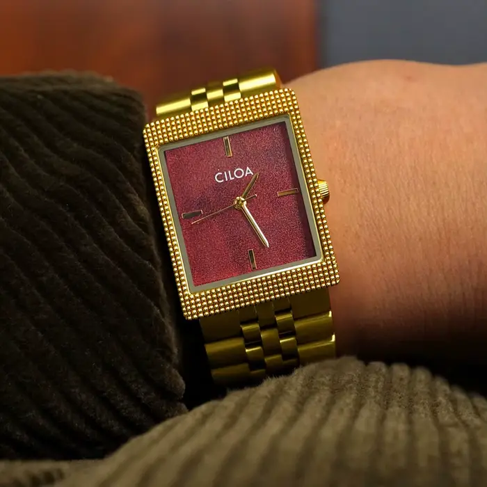 Montre carrée rouge vintage CILOA pour homme