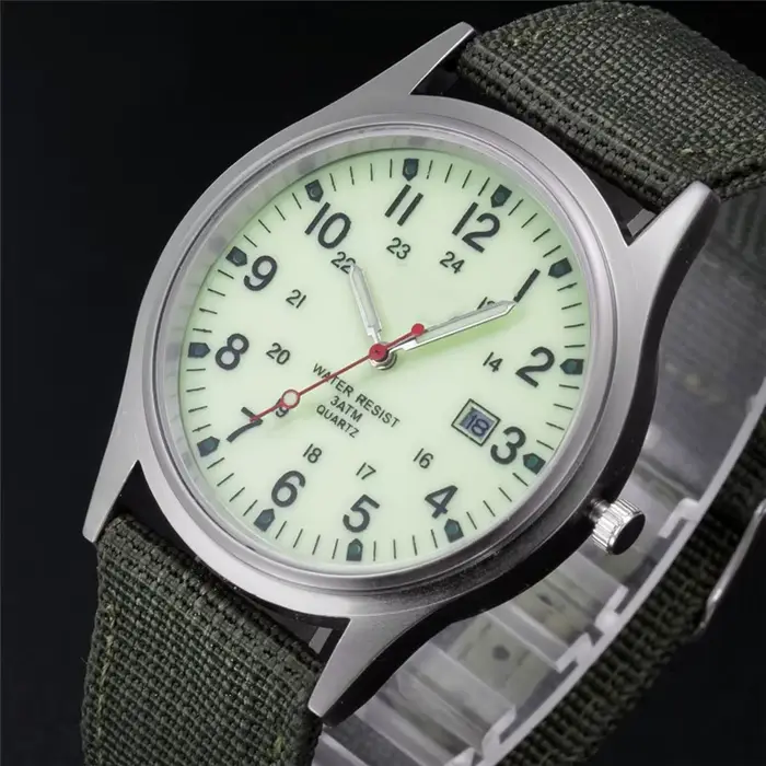 1 pièce / Lot Montres de marque pas chères pour hommes Montre Homme Mode Bracelet en nylon Sport Militaire Date Quartz Horloge Barato Erkek Saat Relogio