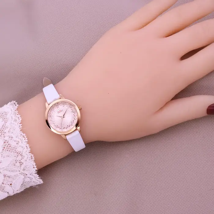 Montre à quartz en cuir avec petits biscuits pour femme