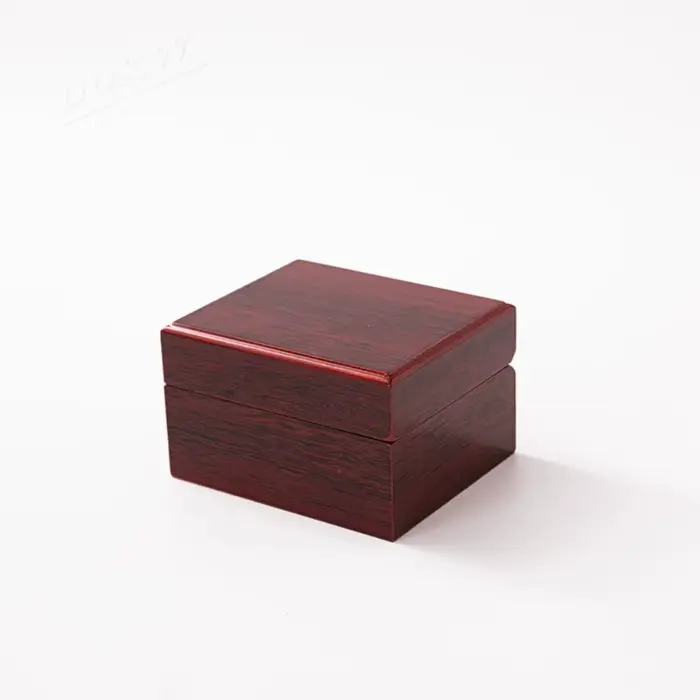 Boîte à montres en bambou laquée piano pour montres mécaniques élégante présentation et rangement à offrir pour homme et femme occasions spéciales