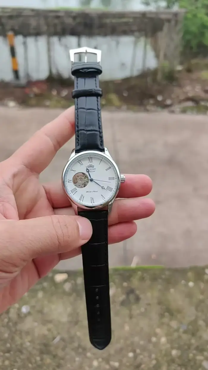 Montre squelette mécanique DFDG avec toutes les fonctions