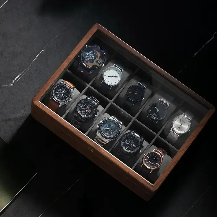 Boîte de rangement de montres en bois massif style mode et casual organisateur de montres-bracelets mécaniques boîtes d'exposition de montres accessoires d'emballage pour hommes occasions spéciales