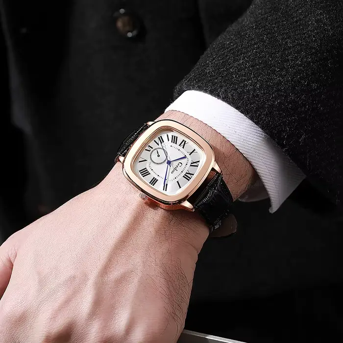 Nouveau 2025 montre à Quartz hommes femmes mode carré en cuir or blanc saphir Couple