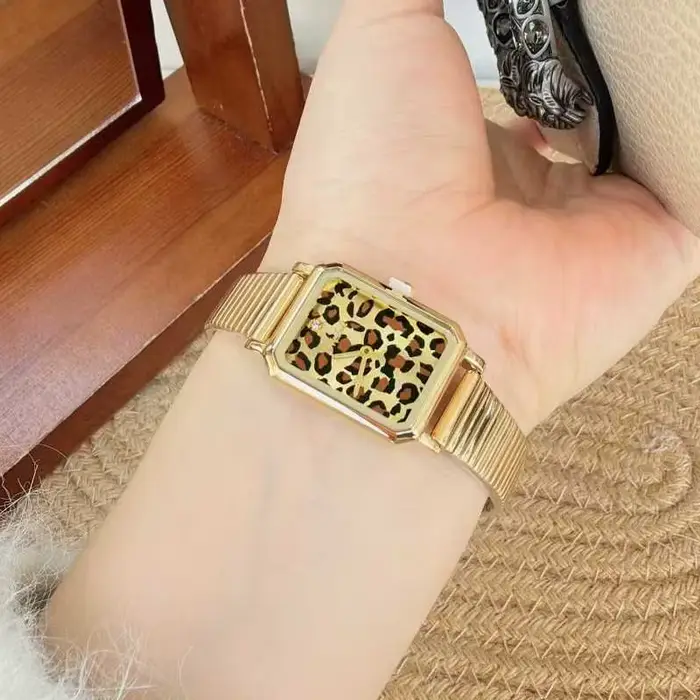 Montre rectangulaire haute couture imprimé léopard rétro résistante à l'eau pour femmes mode et casual occasions spéciales