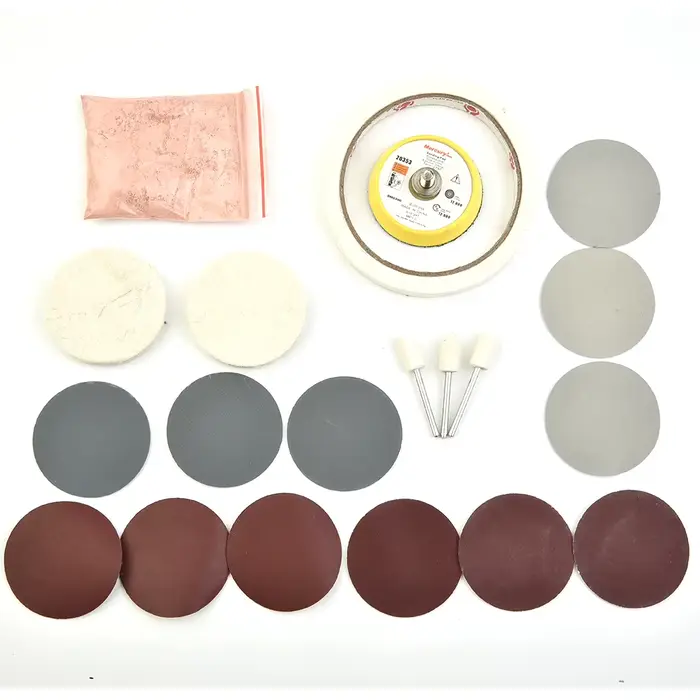 Kit de Polissage Verre Montre avec Support et Tampon pour Nettoyage et Élimination Rayures Occasions Spéciales