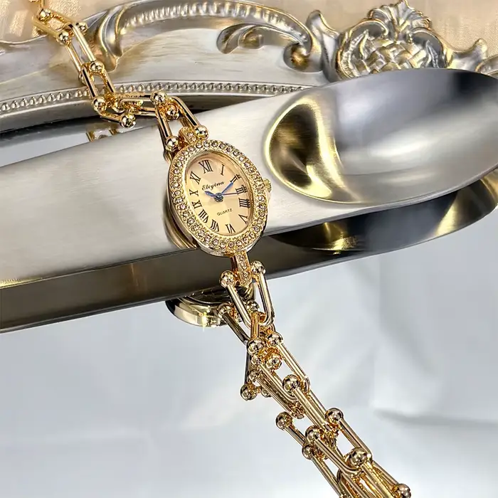 Montre pour femme Vintage Diamond - Boîtier ovale serti de diamants - Chaîne à maillons U
