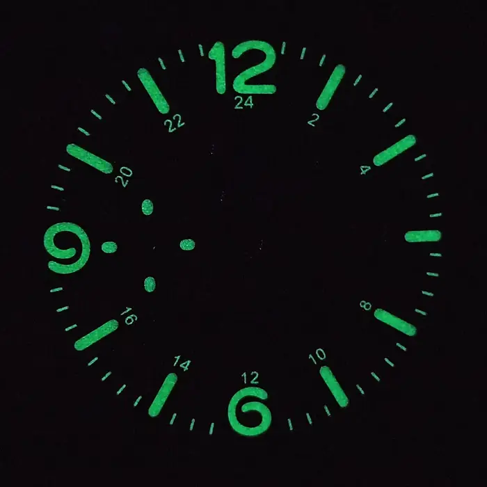 Cadran vert C3 lumineux stérile à calendrier unique
