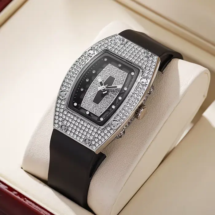 Nouvelles montres de luxe célèbres pour femme Tonneau cristal Silicone gelée montre à Quartz étudiants cadeaux Reloj