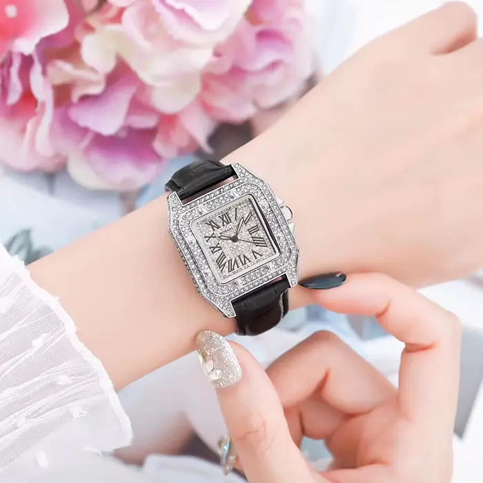 Montre de Luxe à Quartz pour Femme, Accessoire Étanche, Entièrement en Diamant, Carré Argenté, avec 