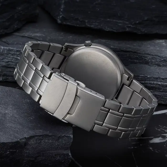 BERNY Montre pour homme entièrement en titane