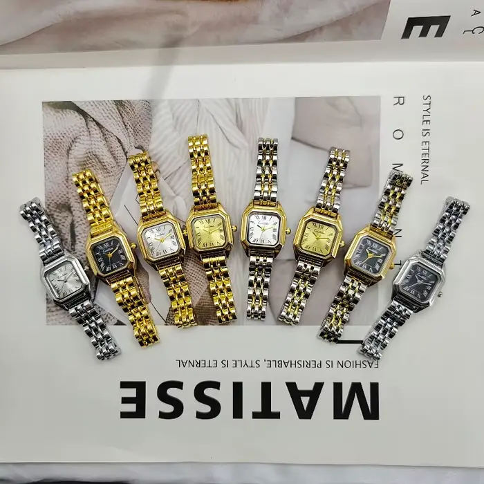 Montre carrée à cadran romain pour femme