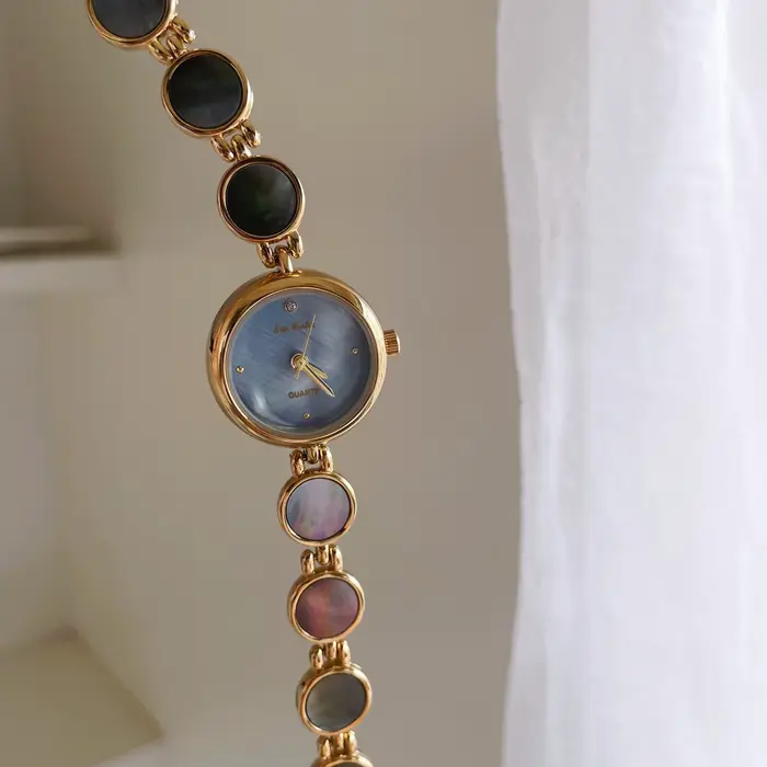 Bleu simple nacre petit disque accessoires montre de luxe bracelet style dames montre de créateur st