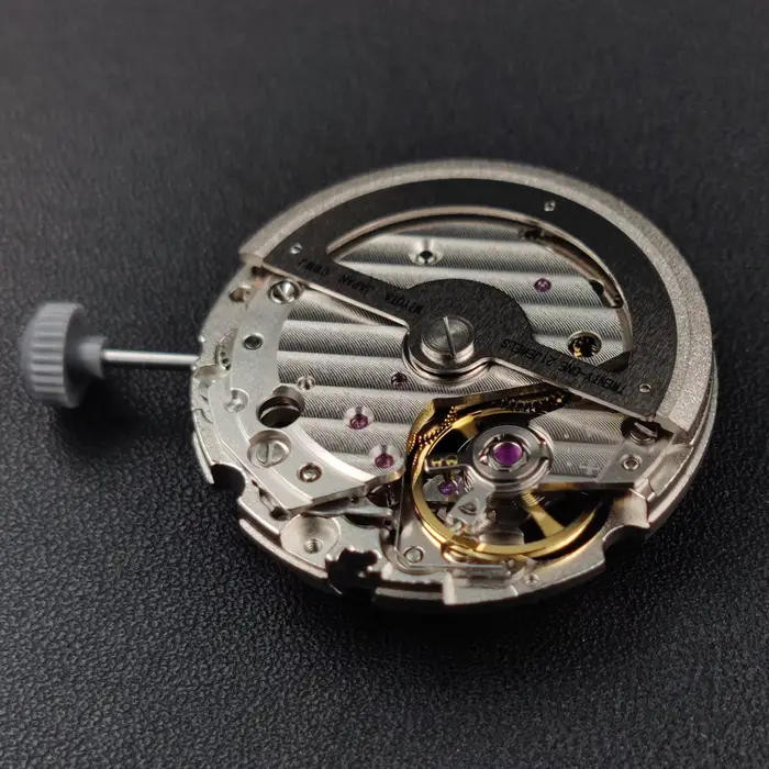 Mouvement automatique Miyota 82S0 authentique du japon