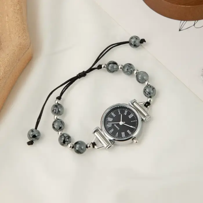 Montre-bracelet perlée élégante avec pendentif pour femmes, bracelet réglable, mouvement à quartz, style simple pour occasions spéciales