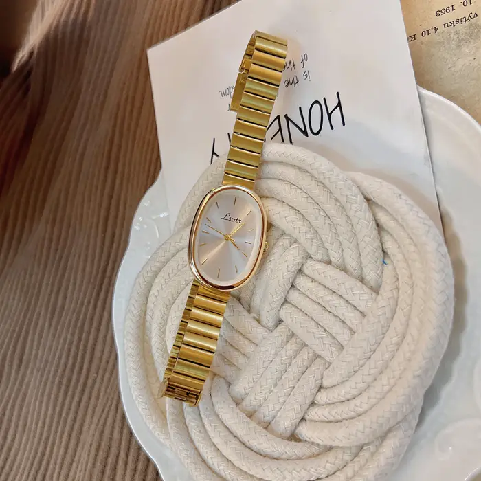 1pc nouvelle montre pour femme à la mode avec Bracelet en or