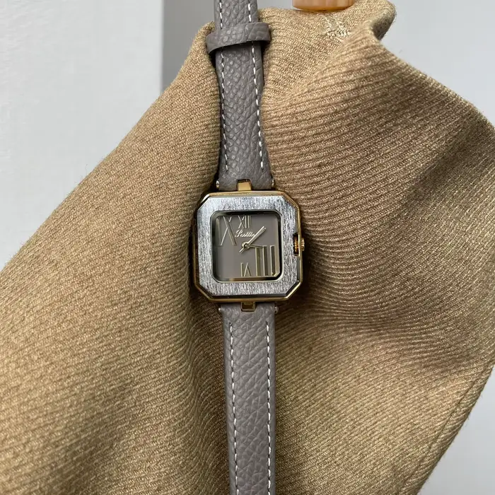Montre rétro : montre-bracelet vintage de haute qualité