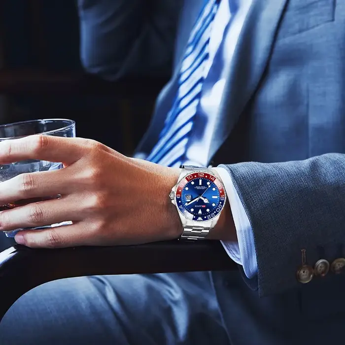 Montre d'affaires en acier inoxydable 40mm classique rouge bleu cercle série de plongée loupe calend