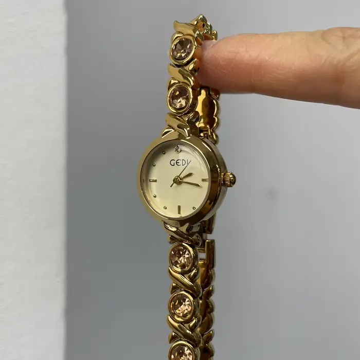 Montre-Bracelet classique rétro pour femmes