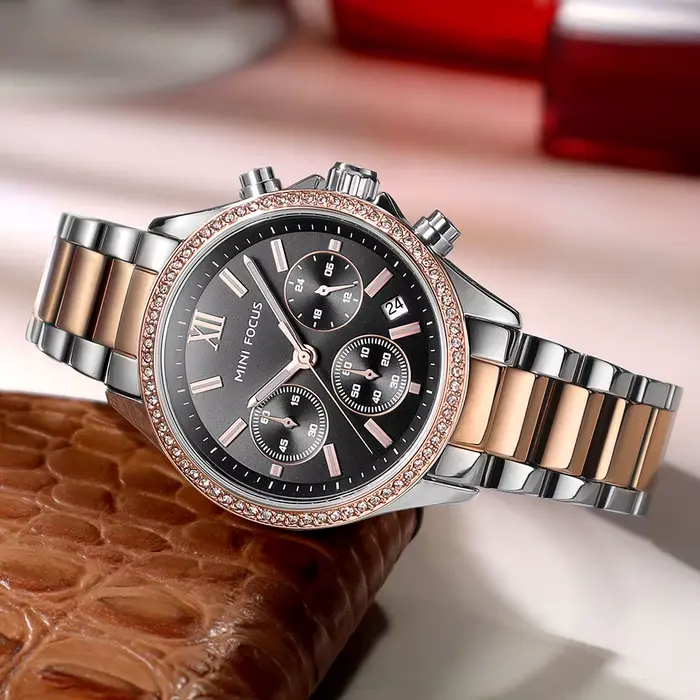 MINO FOCUS Montre à quartz multifonctionnelle pour femme - Acier inoxydable étanche lumineux