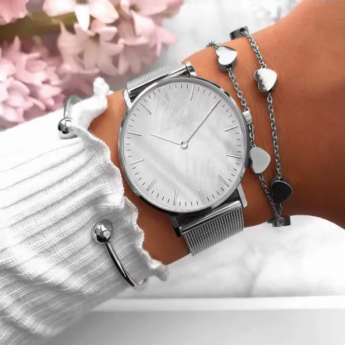 Montres de marque de luxe pour femmes mode métal maille bande analogique Quartz montre-bracelet Simple élégant dames horloge cadeau zegarek damski