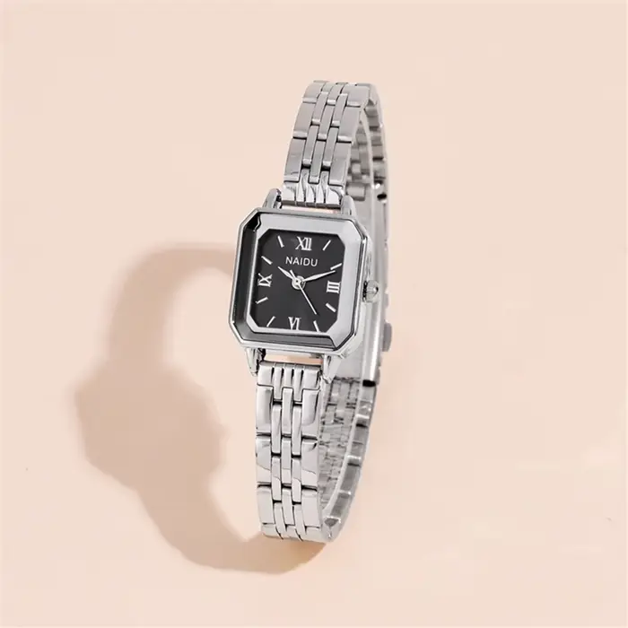 Montre tendance pour femme à petit cadran, en acier, à quartz, montre habillée