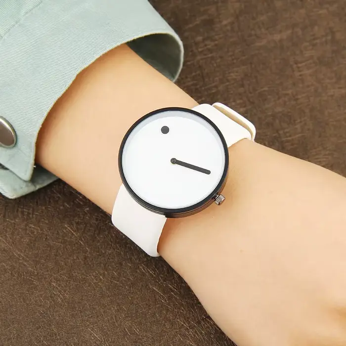 Montres-bracelets en cuir de style minimaliste pour hommes