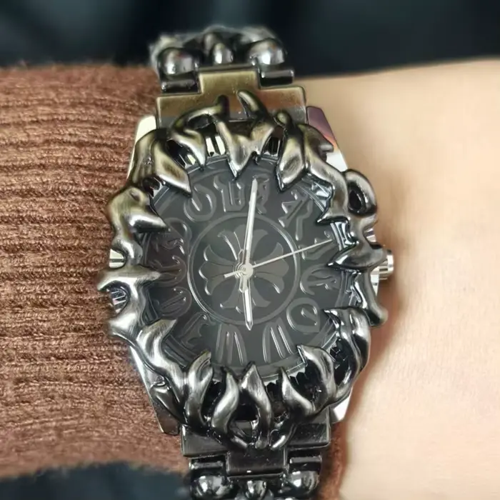 Montre-bracelet à quartz originale à la mode avec cadran à griffes irrégulières et chiffres romains montre pour hommes