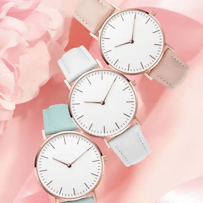 Montre élégante en cuir pour femme rose et blanche simple et décontractée pour occasions spéciales et quotidienne