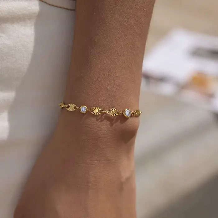 Bracelet chaîne plaqué or 18 carats pour femme