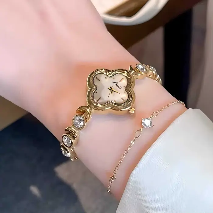 1 nouvelle montre pour femme en or