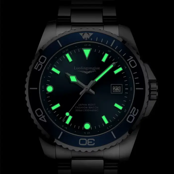Montre LUOLINGONGJUE en acier inoxydable style business décontracté avec calendrier complet et résistance à l'eau pour homme occasions spéciales