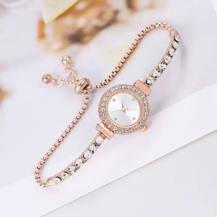 Montre à quartz analogique exquise pour femme