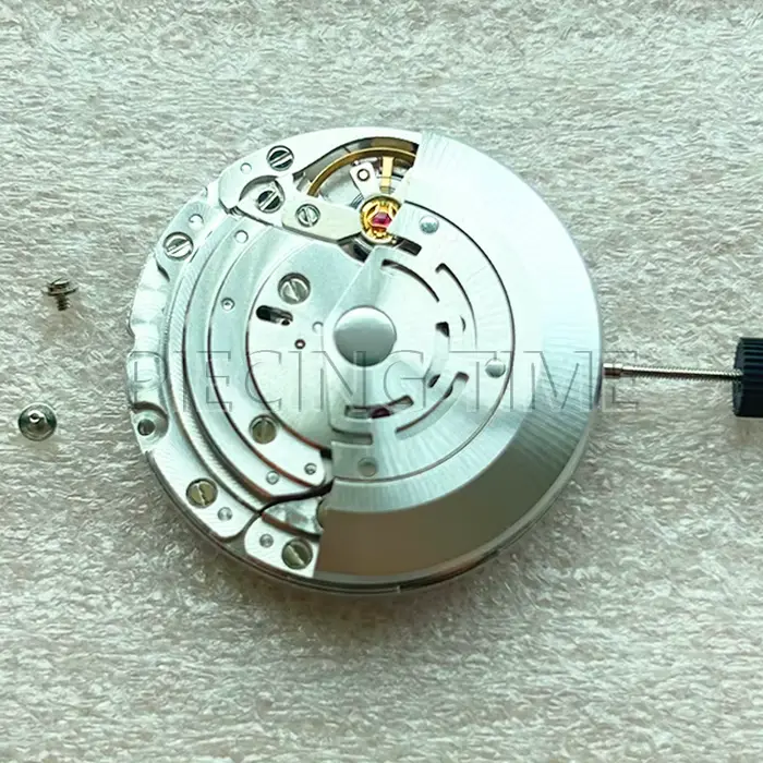 Dandong VS - 3135 : Le mouvement mécanique automatique de haute précision avec ressort bleu 3H Date blanche Mod Mechanisme de remplacement