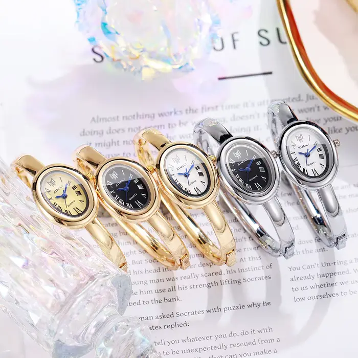 Montre-bracelet pour femme sertie de diamants