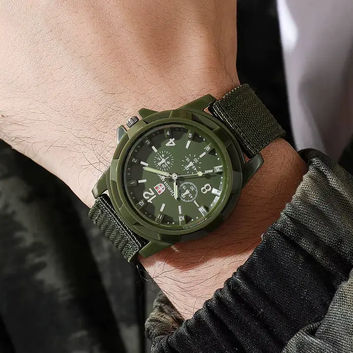 Montre militaire pour hommes