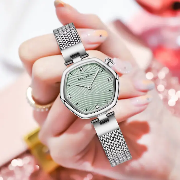 2025 nouvelles femmes boîte-cadeau montre mode Hexagonal en acier inoxydable maille ceinture mouvement japonais or Rose