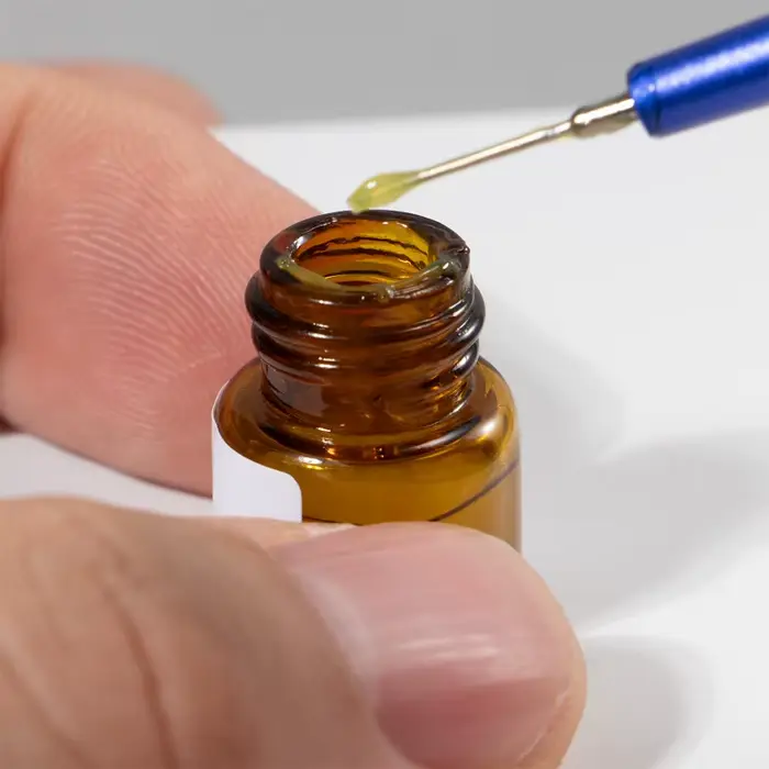 Huile de maintenance pour mouvements de montres