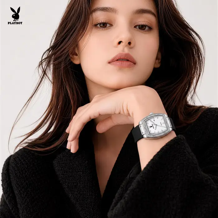 Montres de luxe pour femme de la marque PLAYBOY