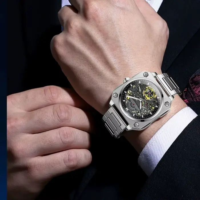 Montre mécanique squelette BLUO en acier inoxydable pour homme, résistante à l'eau et lumineuse, idéale pour les affaires et les soirées élégantes