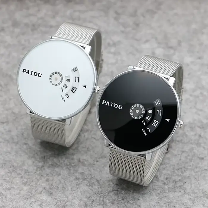 UTHAI CQ208 Nouvelle montre à quartz de style minimaliste