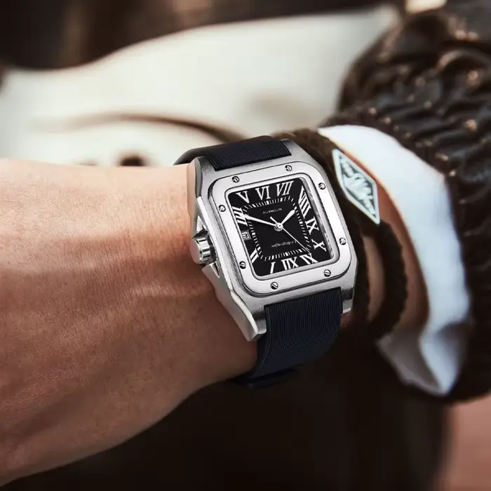 Montre mécanique homme carrée avec mouvement automatique calendrier complet résistante à l'eau pour occasions quotidiennes et professionnelles