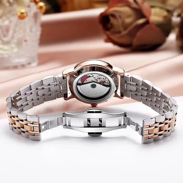 Montre mécanique automatique élégante pour femme avec phase de lune et résistance à l'eau pour occasions spéciales et collection