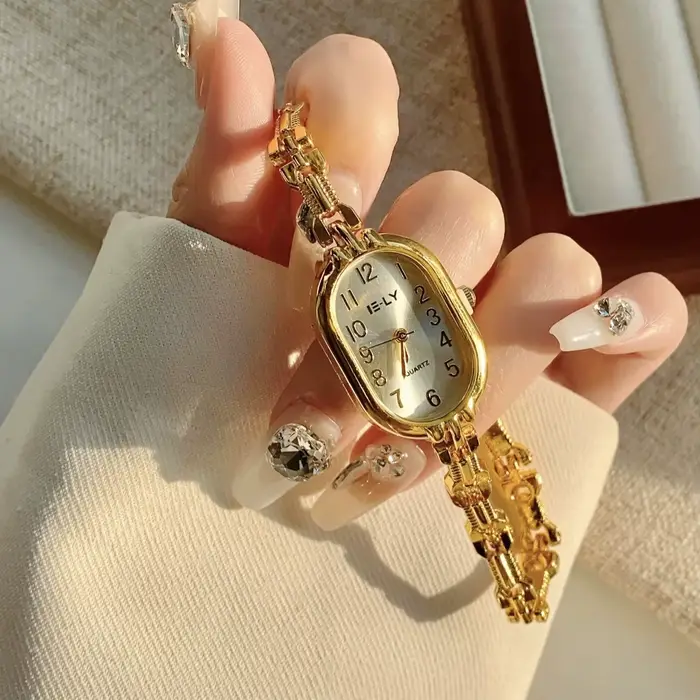 Montre de mode à cadran numérique doré, luxueuse montre de Style rétro en Zircon, adaptée à la fête 
